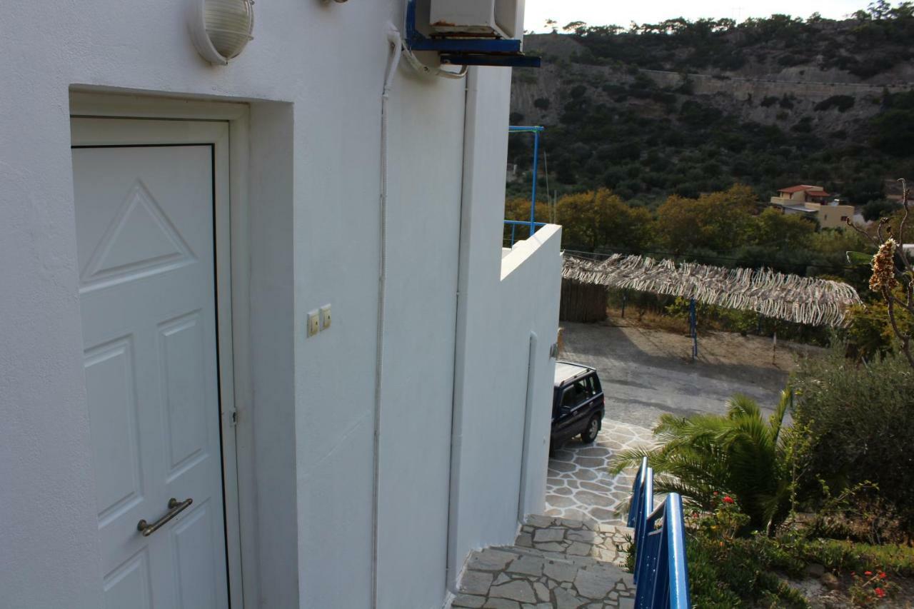 Aaron Studios Apartments Agia Fotia  エクステリア 写真