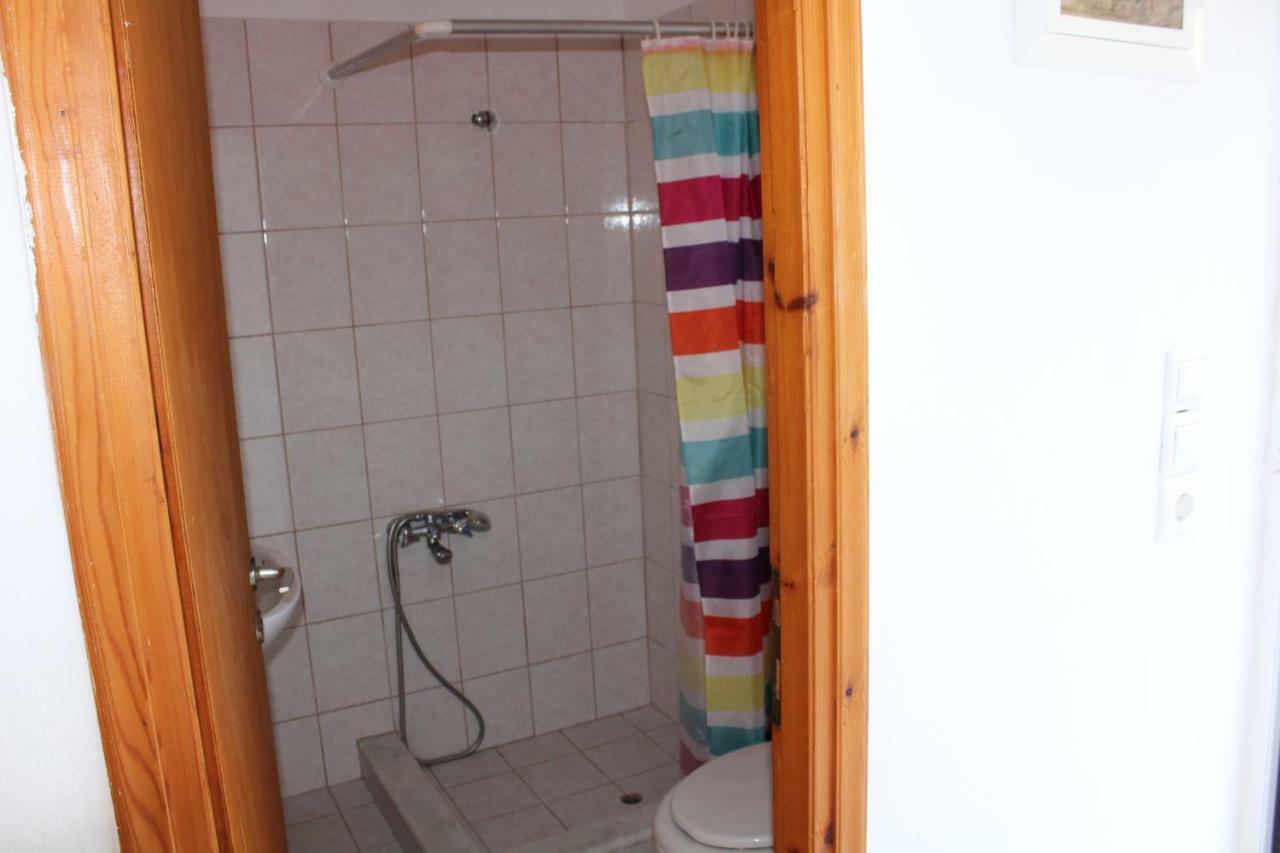 Aaron Studios Apartments Agia Fotia  エクステリア 写真