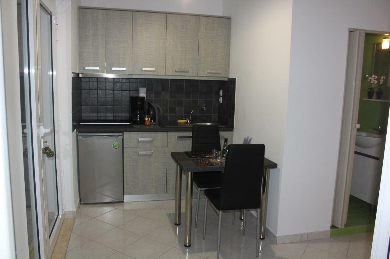 Aaron Studios Apartments Agia Fotia  エクステリア 写真