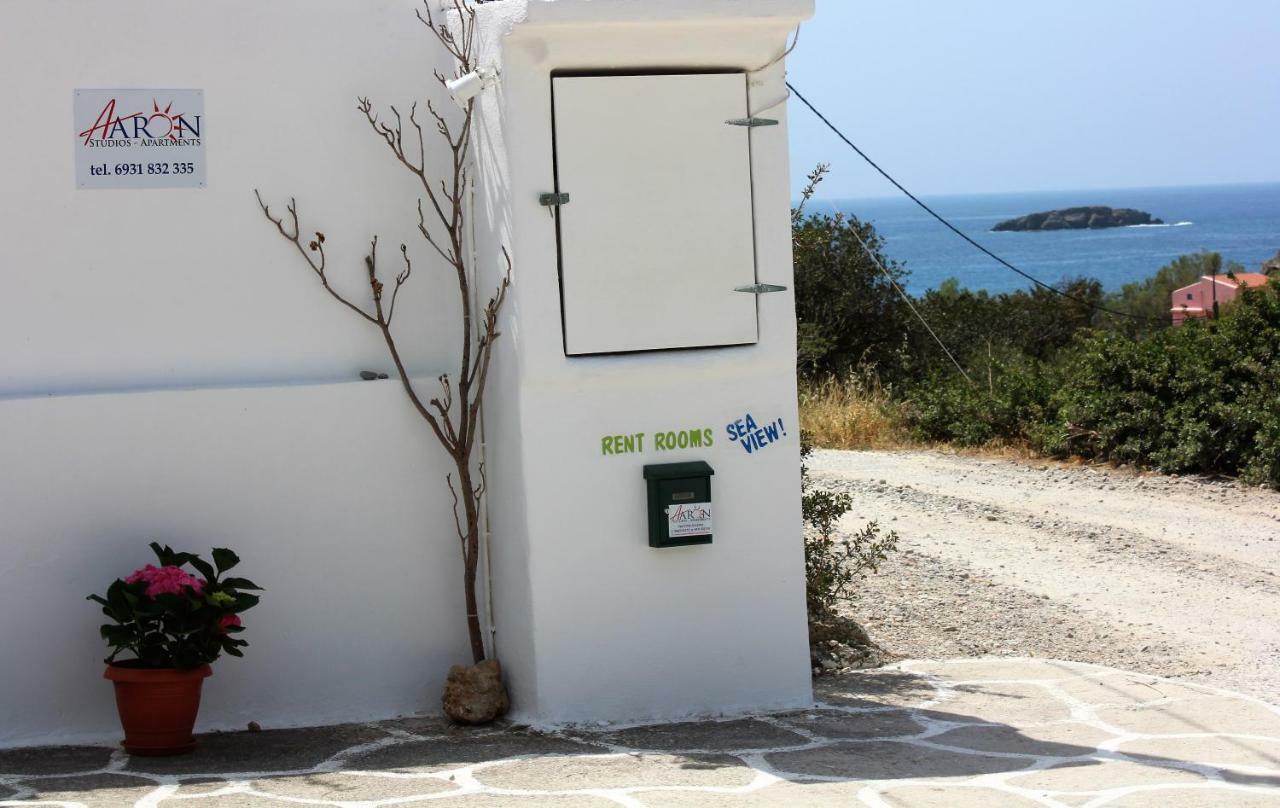 Aaron Studios Apartments Agia Fotia  エクステリア 写真