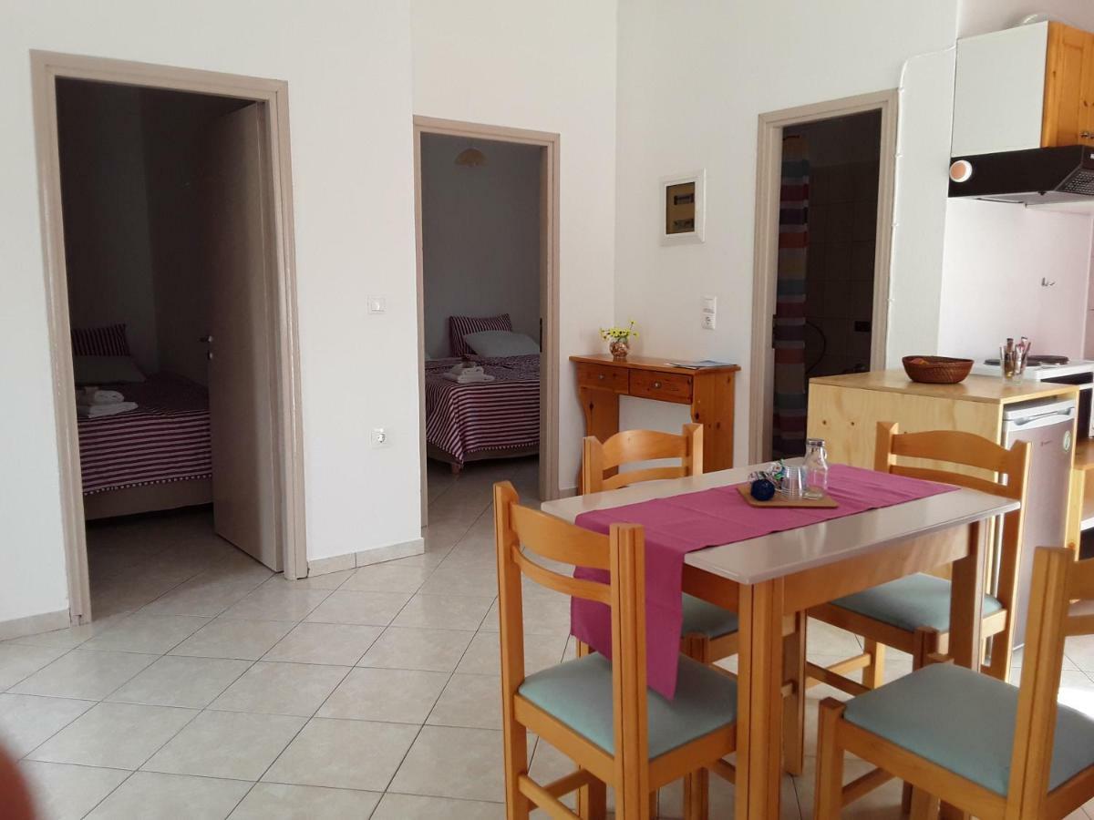 Aaron Studios Apartments Agia Fotia  エクステリア 写真