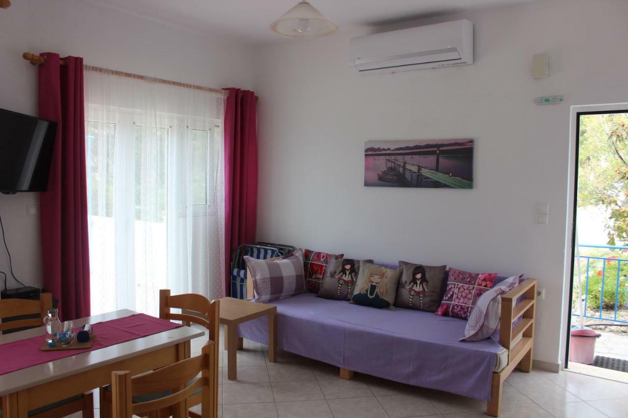 Aaron Studios Apartments Agia Fotia  エクステリア 写真